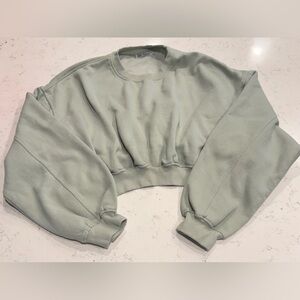 Zara Light Green Cropped Sweatshirt